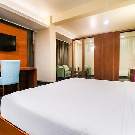 La Silver Leaf Hotel Nawāshahr Екстериор снимка
