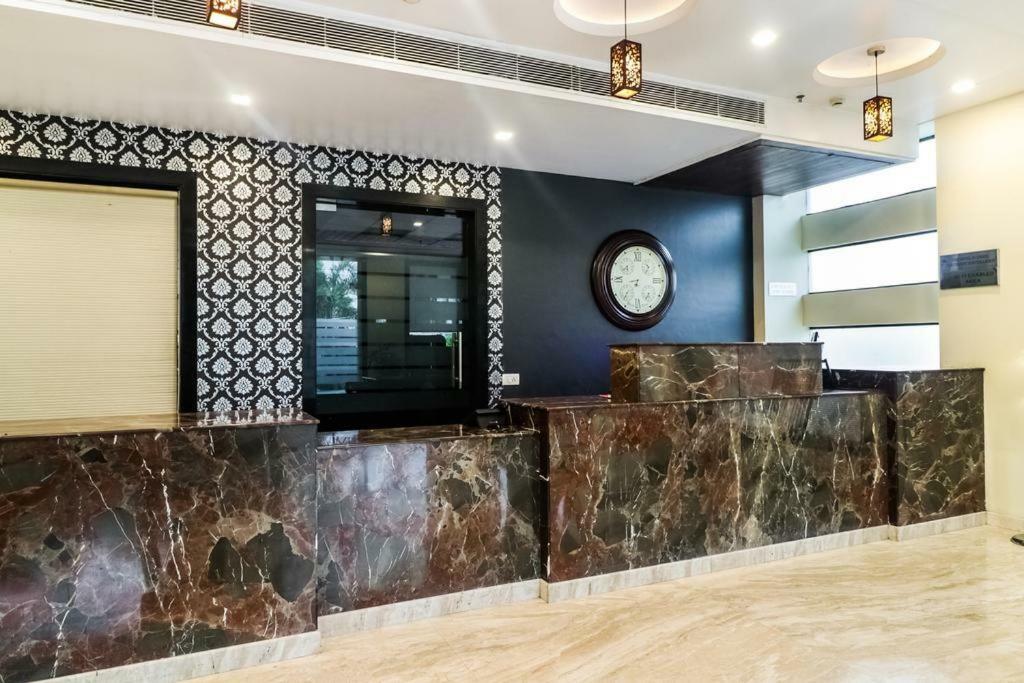 La Silver Leaf Hotel Nawāshahr Екстериор снимка