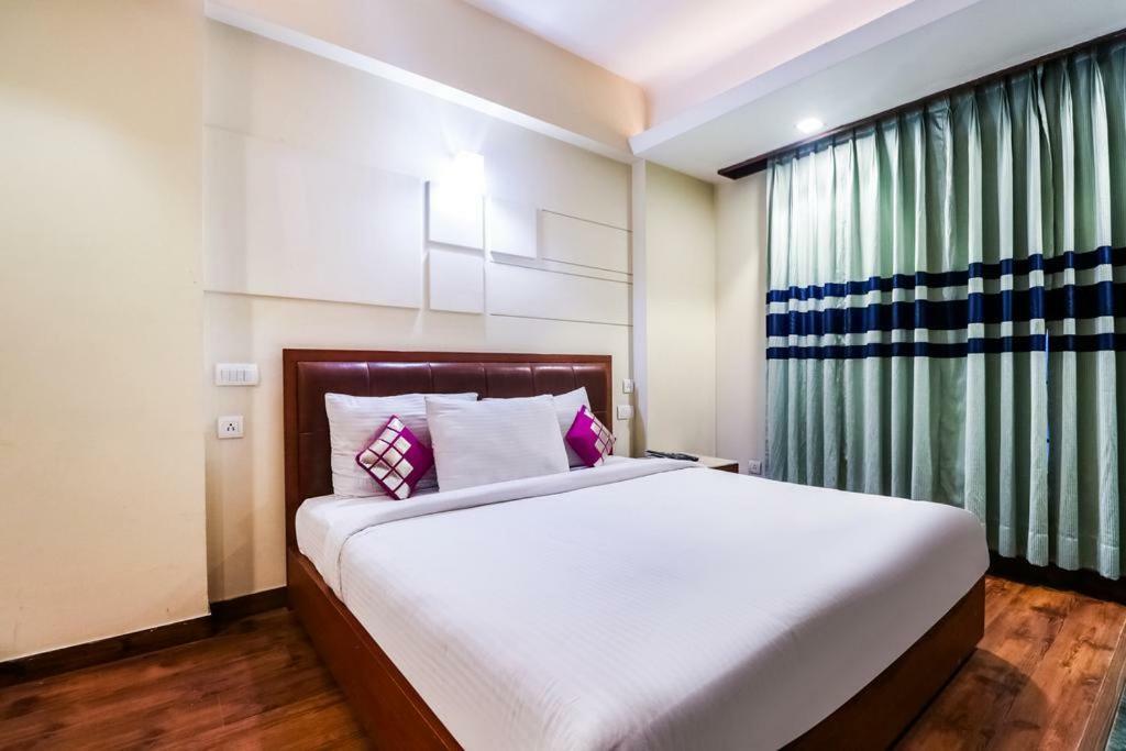 La Silver Leaf Hotel Nawāshahr Екстериор снимка