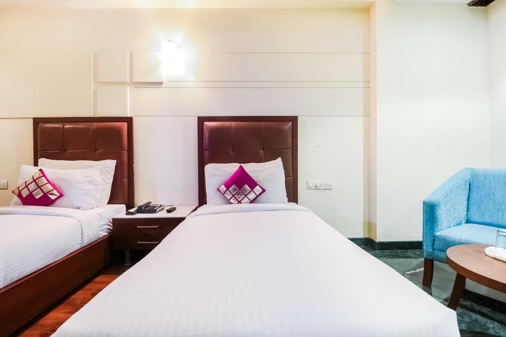 La Silver Leaf Hotel Nawāshahr Екстериор снимка