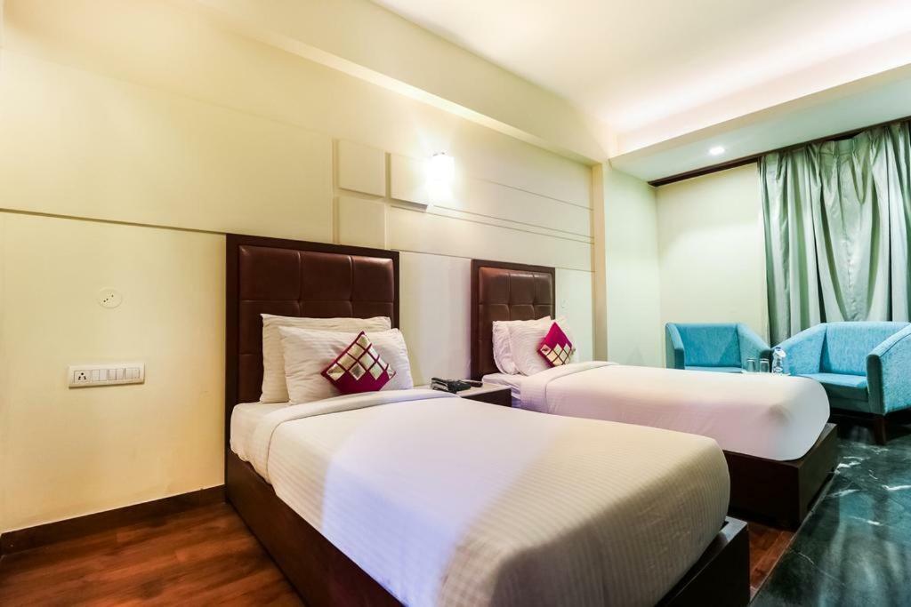 La Silver Leaf Hotel Nawāshahr Екстериор снимка