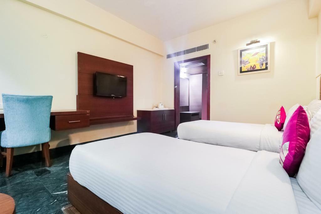 La Silver Leaf Hotel Nawāshahr Екстериор снимка