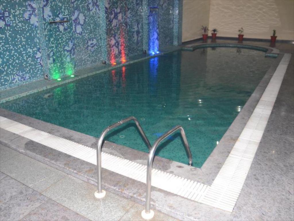 La Silver Leaf Hotel Nawāshahr Екстериор снимка
